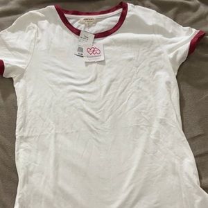 White tee with a scoop bottom